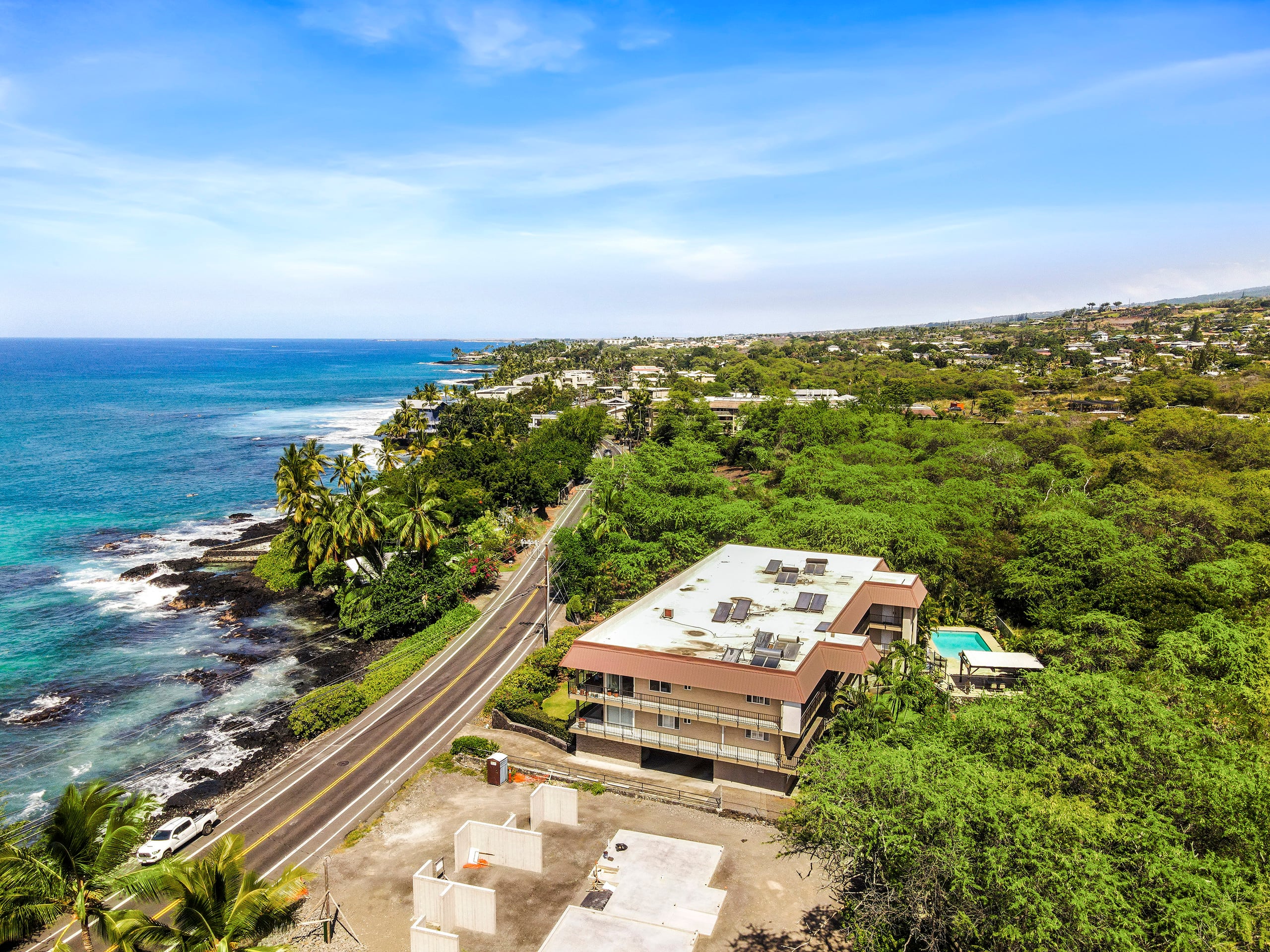 Oceanfront, 2 bed 2 bath with AC, sleeps 5-6 - Image 31