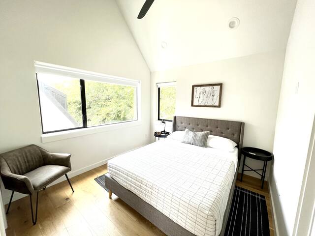 Whimsical Escape on the Eastside gallery image 4