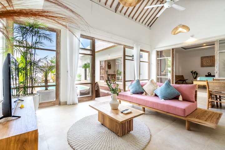 *NEW* Enchanted Retreat - BrandNew Stylish Villa