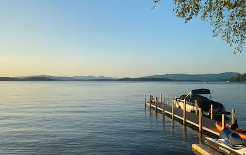 3BR/3BA Lake Winnipesaukee Waterfront Home w/ dock
