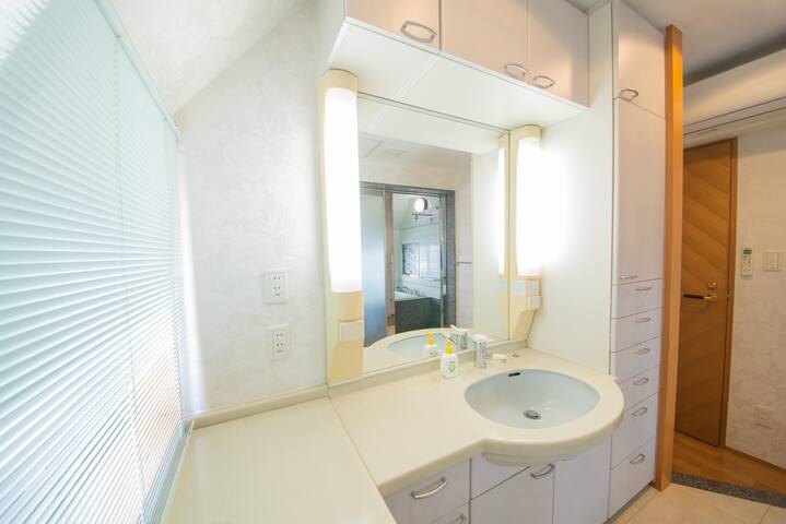 la3 hotel 新宿三階建て一軒家（屋内エレベーター付き) gallery image 5