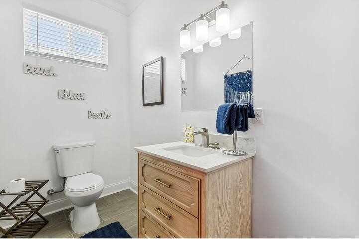 Beautiful Soothing Nola Home gallery image 4