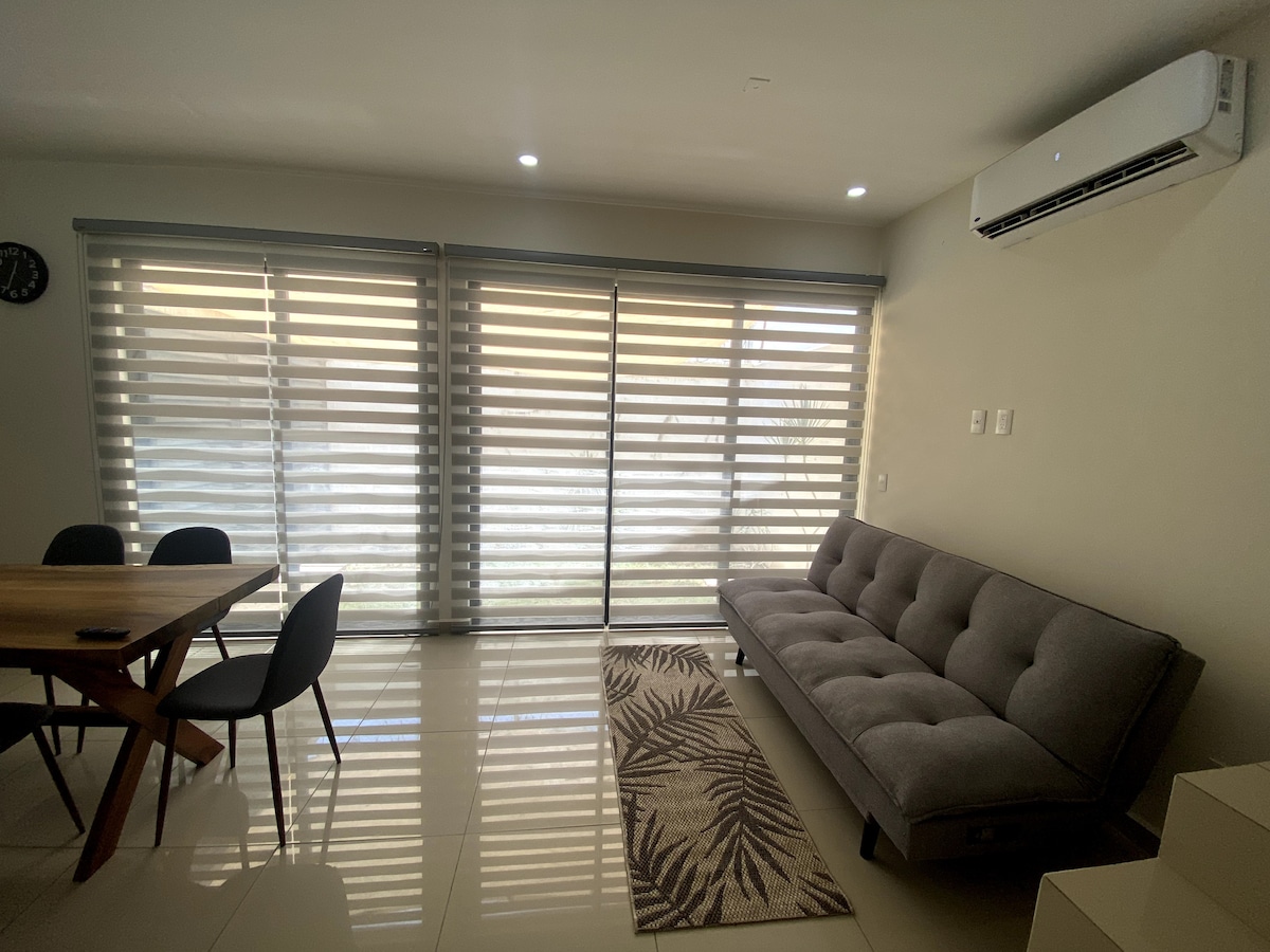 Popular Airbnb listing: House in a private community with a pool in Las Juntas