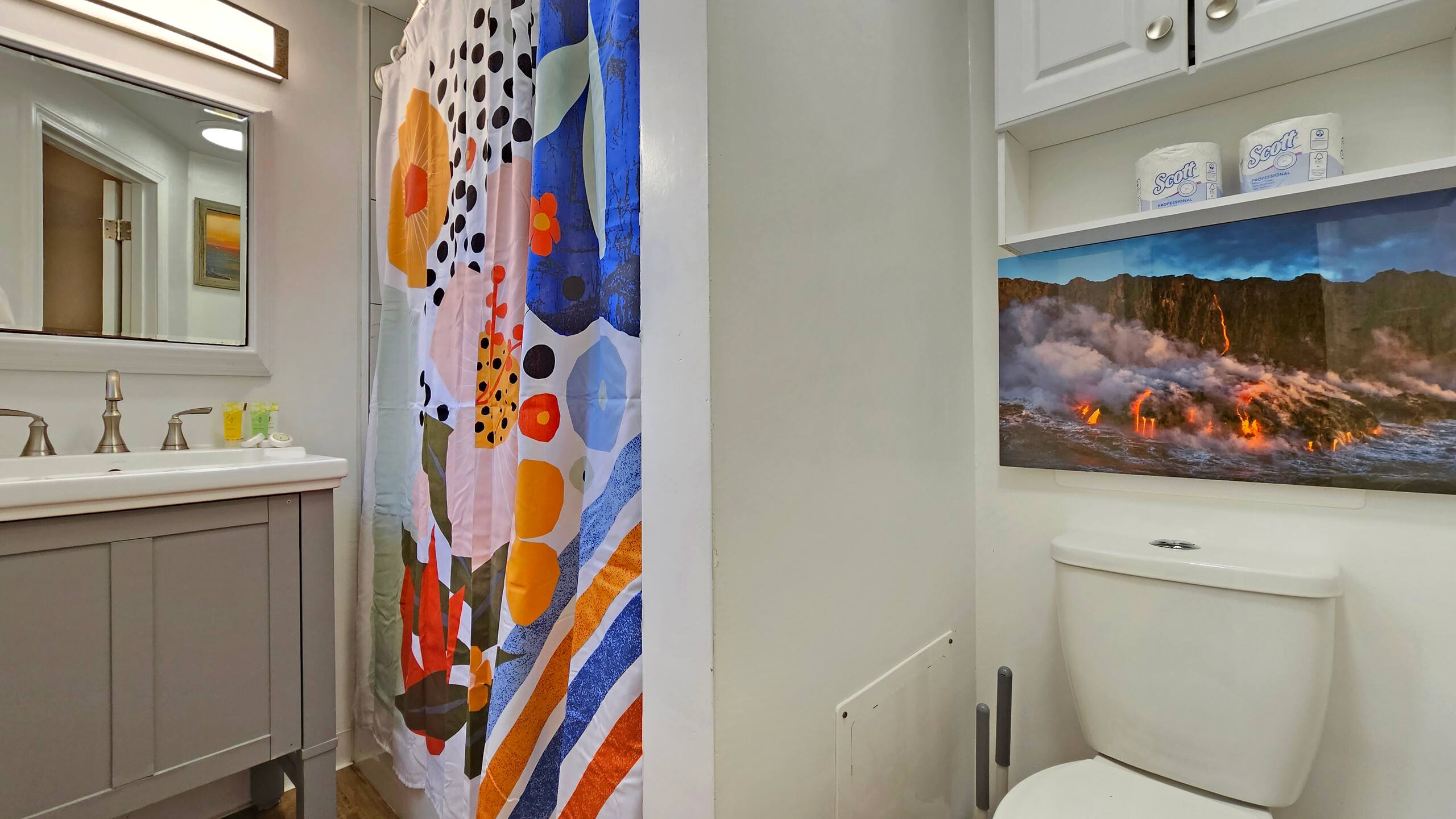 WG 317 Studio at Waikiki Grand Hotel®, Pool & A/C - Image 12
