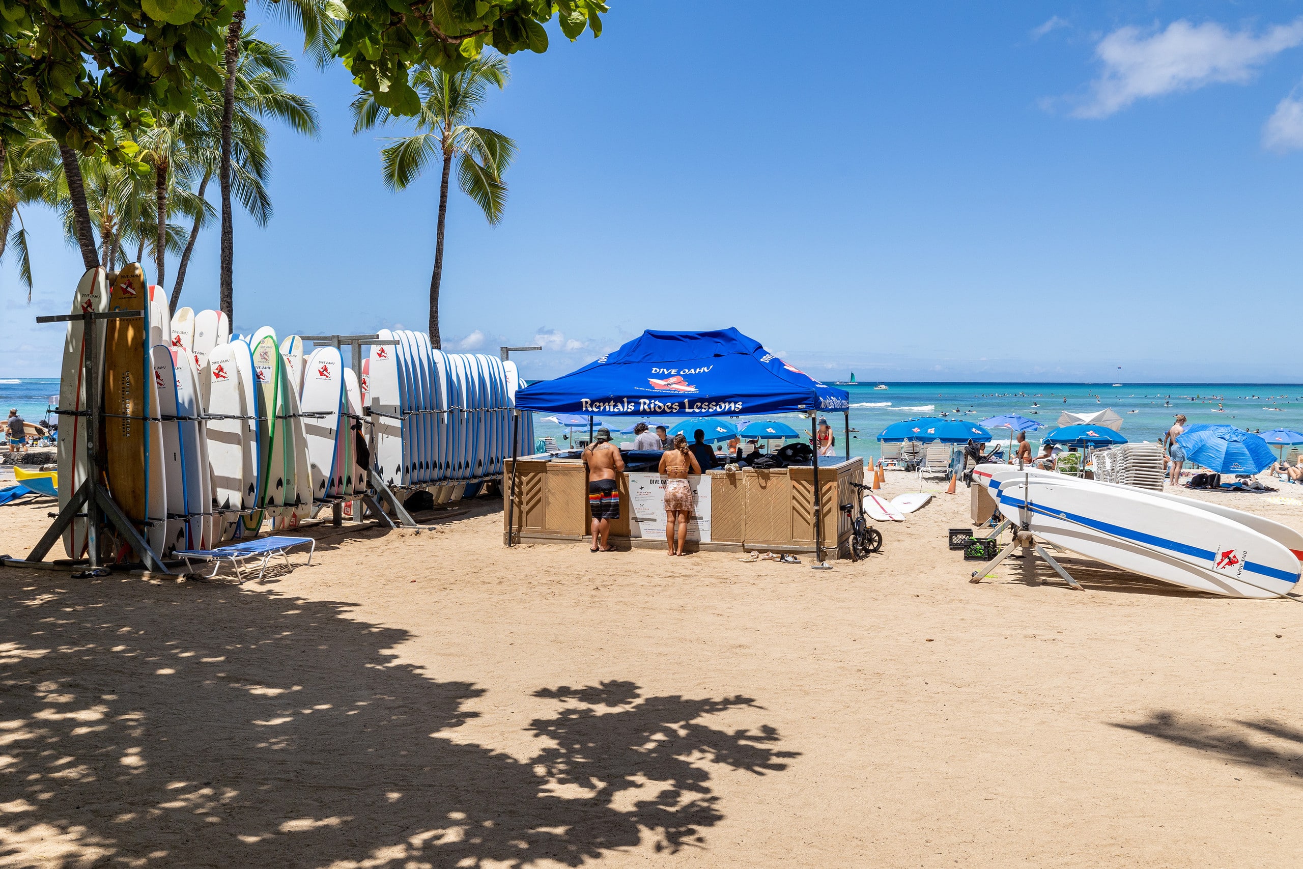 Condo in Honolulu · ★4.93 · Studio · 1 bed · 1 private bath - Image 20