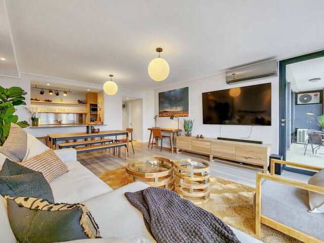 Distinguished Green Point 2 Bdr – No Load Shedding gallery image 4