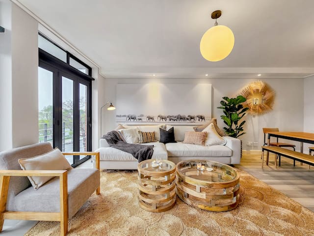 Distinguished Green Point 2 Bdr – No Load Shedding