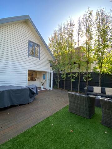 Brighton Beachside House gallery image 2