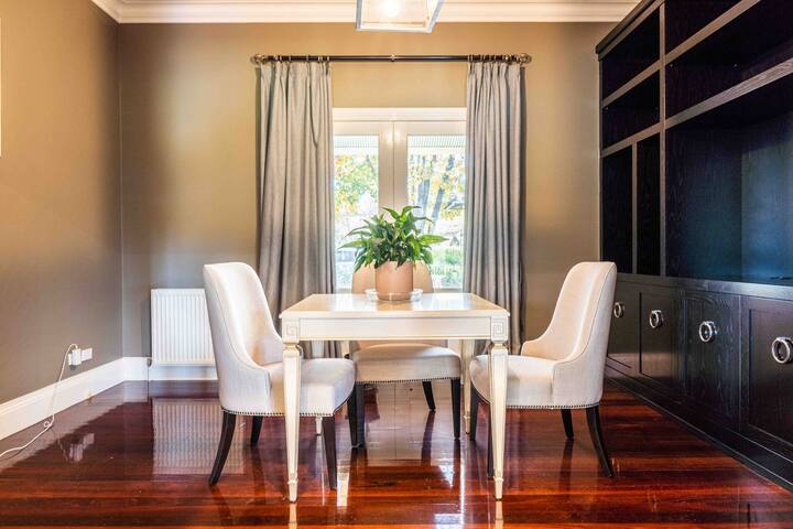 Heritage Holiday House No.15 gallery image 4