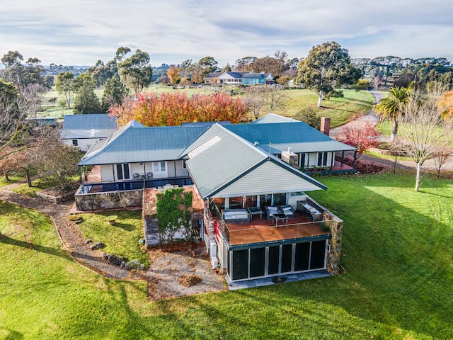 Heritage Holiday House No.15