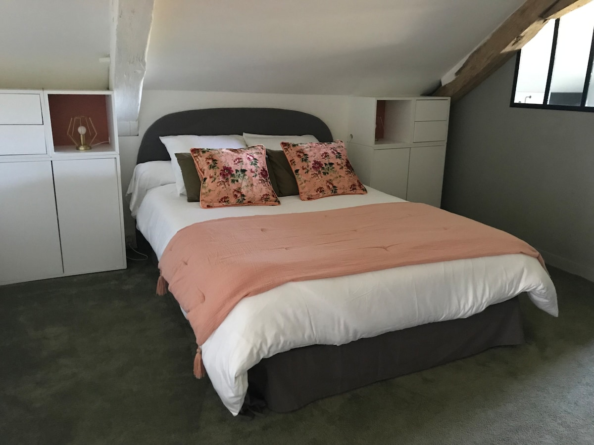 Habitación de los padres, una cama para 2 personas (cama de 140x190 cm)