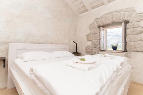 King Room with Mountain View @KoraćevaKuća