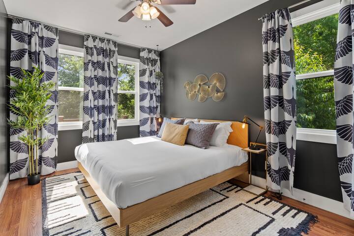 Spacious w/ Game Room + Hot Tub | Mins to Downtown gallery image 4