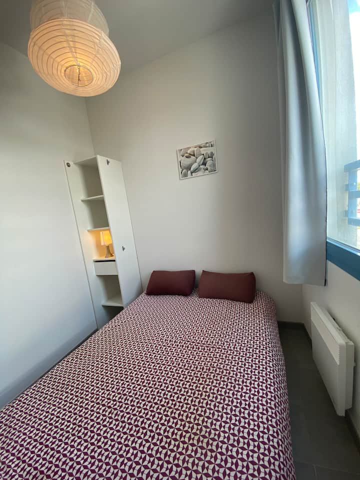 Dhomë krevati 140 cm