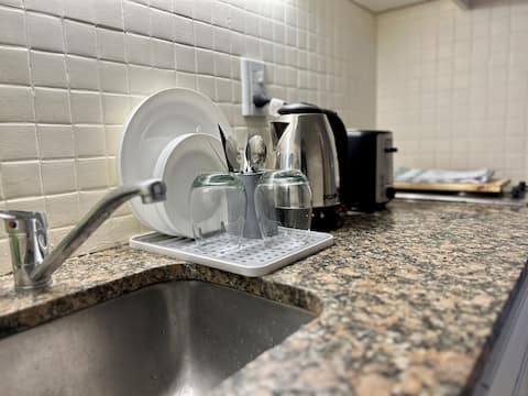 Popular Airbnb listing: Charming Studio, Plaza S. Martín, Zona Florida in Retiro