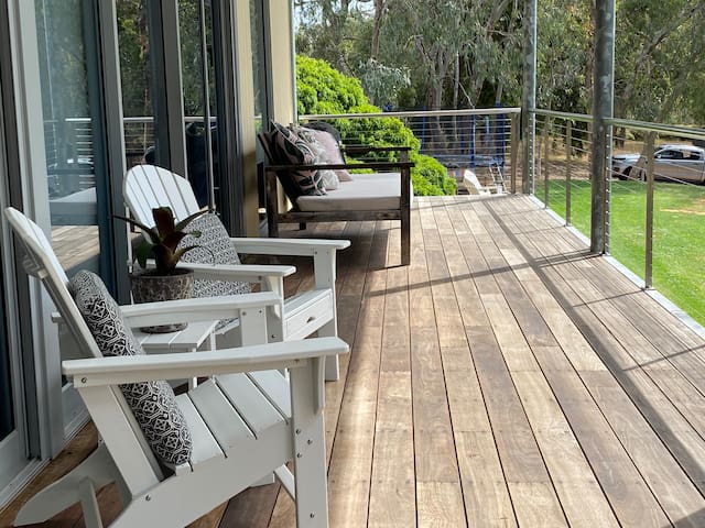 Moriarty Retreat – couple’s luxe getaway