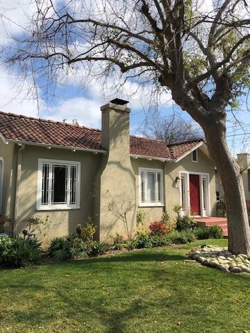 Charming Pasadena Home! Special October Rates! gallery image 2