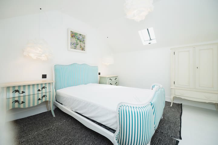 غرفة النوم 1