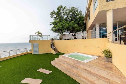 Unforgettable ocean view, Santa Veronica, for 14