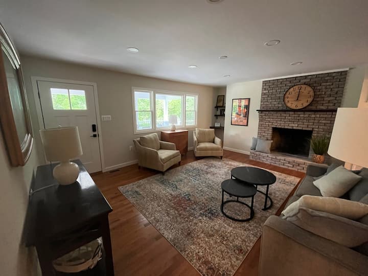 Living room with built-in remote work space.