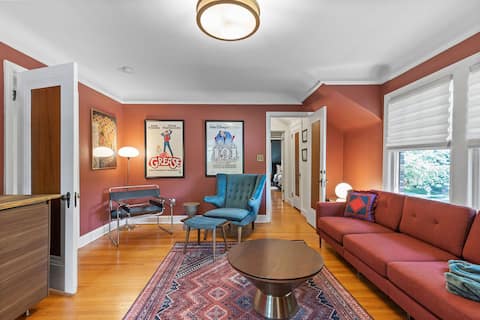 Eclectic 3 BD/3 BA Home Ferndale *Pool* Spacious