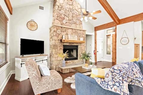 Successful Airbnb property: Serenity @ Wooded Bliss Cabin of Lake Travis! in Jonestown