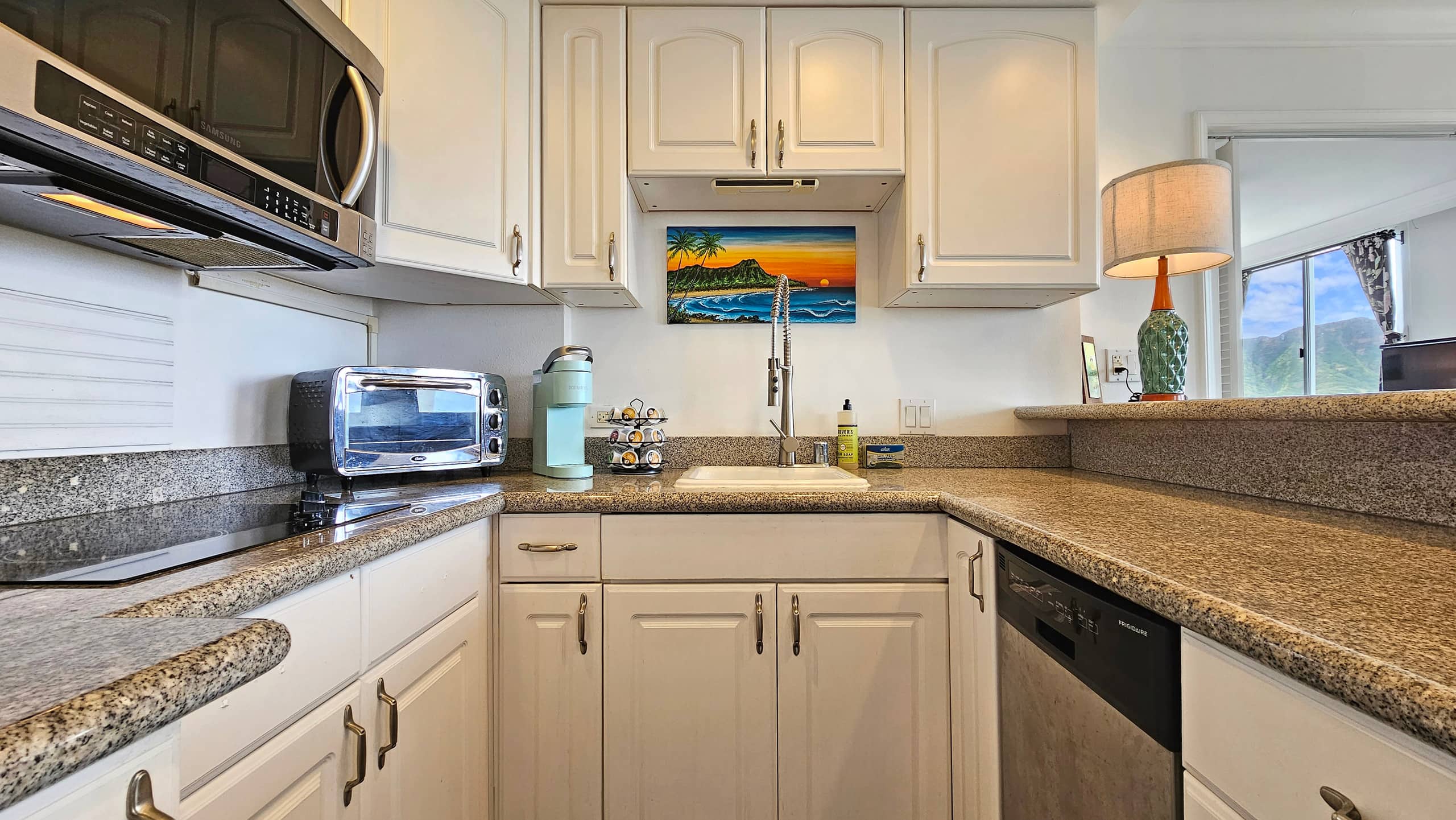WG 815 King bedroom condo Full kitchen Sleeps 3 - Image 12