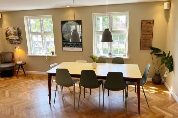 Familieidyl: Strand-hus ved By, Metro og Lufthavn gallery image 5