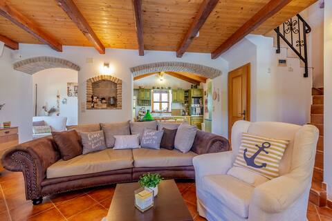 Top performing Airbnb: Holiday house Andrea with pool in Općina Dobrinj