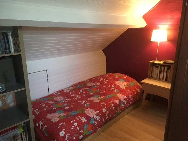 เตียงเสริมแบบลอยตัว