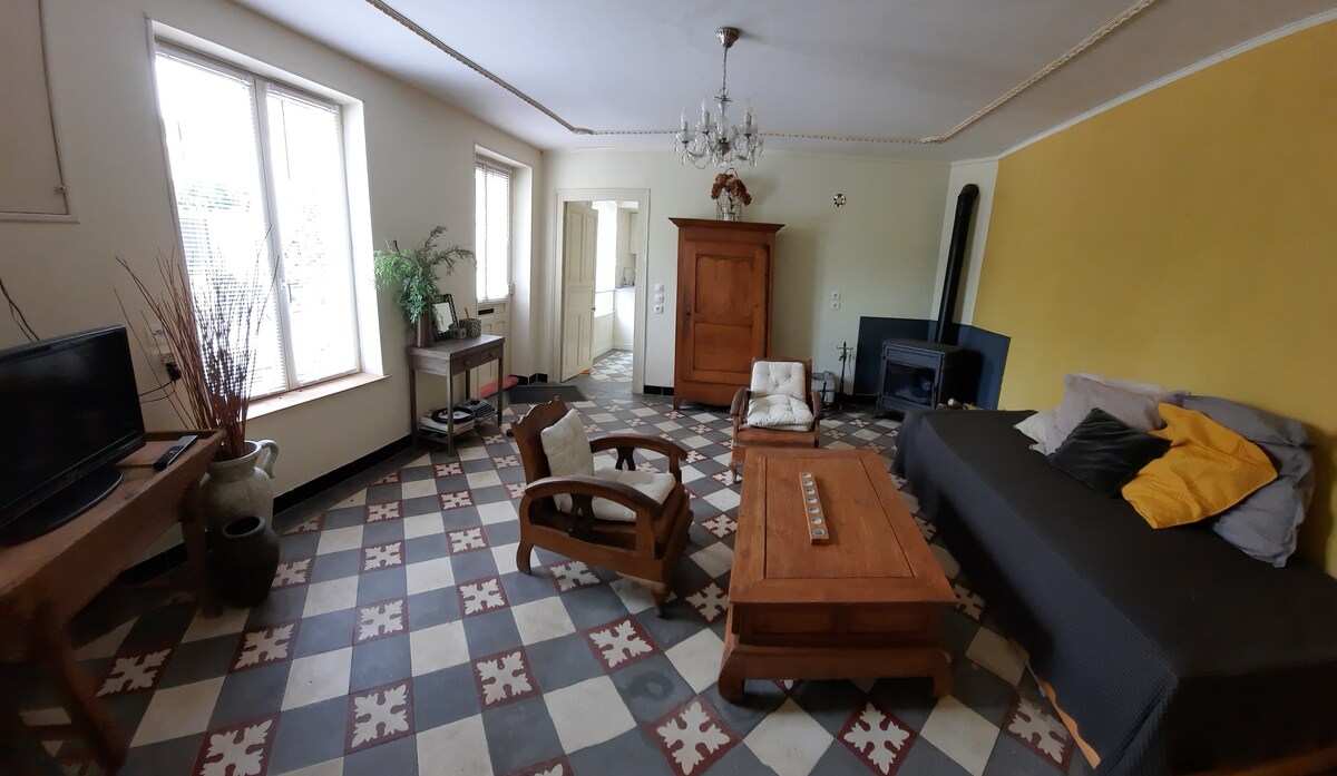 Propriété Airbnb réussie: Anah's Corner à Saône Et Loire