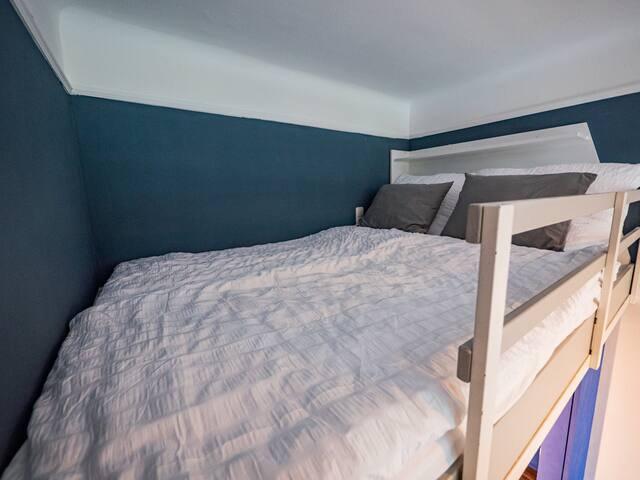 Large 3BR Apartment with Bunkbed gallery image 4