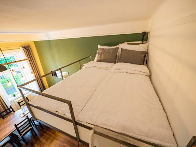 Large 3BR Apartment with Bunkbed gallery image 3