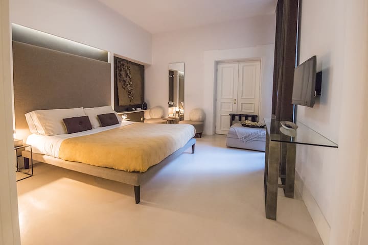 King Suite With balcony