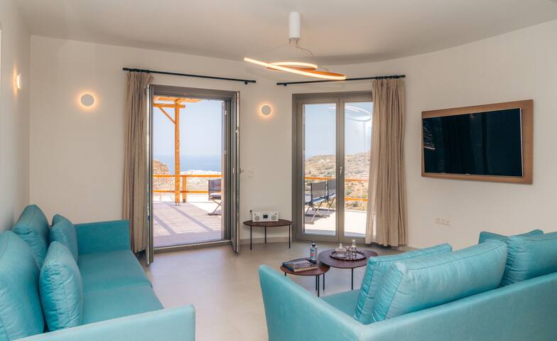 Two Bedroom Villa with Private Pool and Sea View gallery image 5