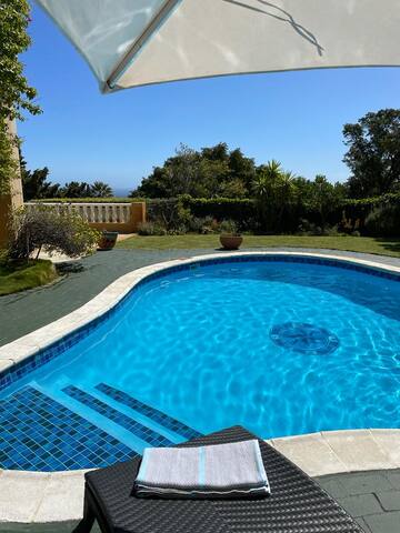 Camps Bay Family Cottage gallery image 4