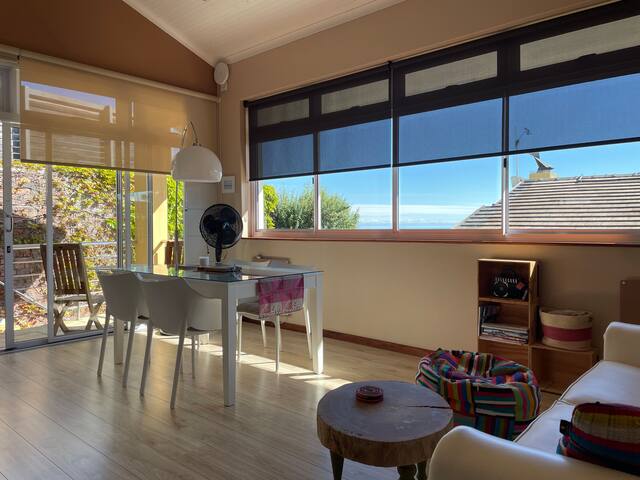 Camps Bay Family Cottage gallery image 5