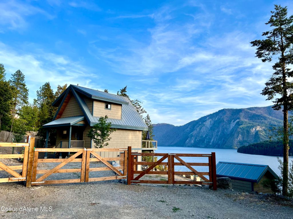 Lakeview Couples Retreat Houses for Rent in Bayview, Idaho, United