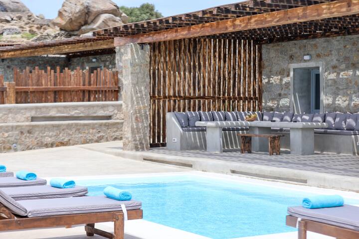 George Villa-III, 3BR, Private pool, Close to Town gallery image 2