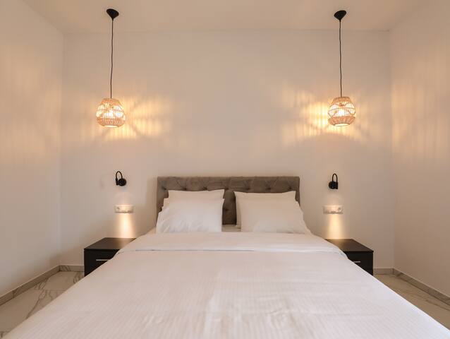 George Villa-III, 3BR, Private pool, Close to Town gallery image 3