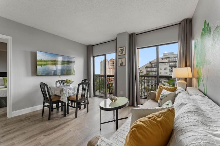 1706 Epic Universe 2br: Lakeview Balcony • I-drive - Windermere, FL