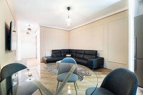 Obsidian Luxury Pipera