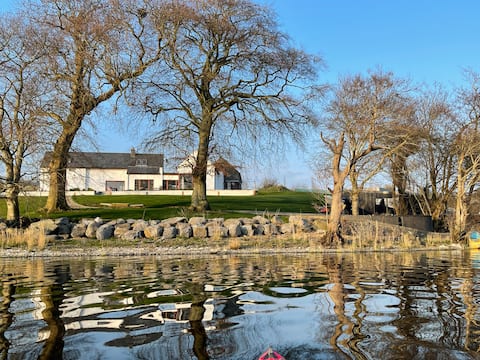 Sillan Lakeside Residence