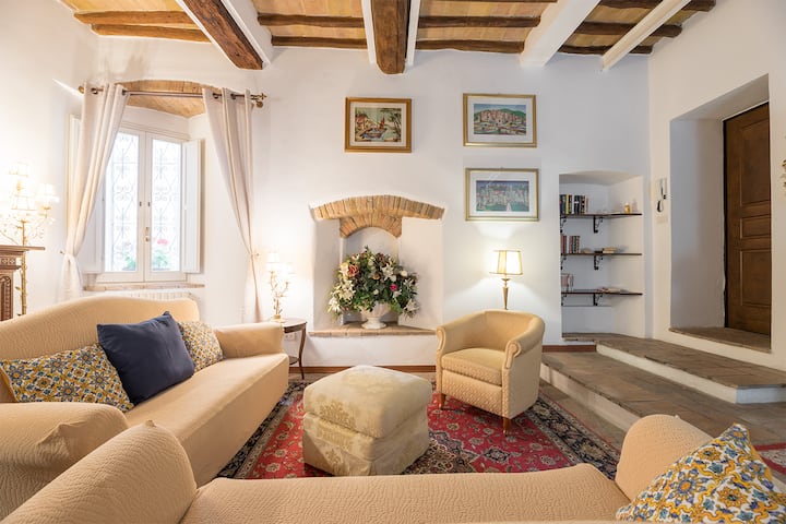 Maison Bijou - Luxury Apartment In The Citycenter - Perugia