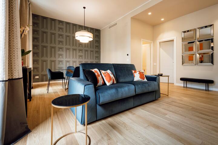 Lussuoso appartamento al centro con vista gallery image 2