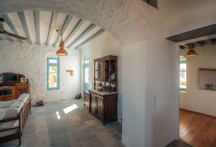 Eco-Luxe Retreat in Ano Petali, Sifnos gallery image 4
