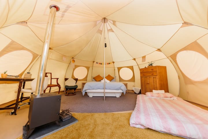 South Devon Luna Bell Tent - Tents for Rent in Dainton, England, United  Kingdom - Airbnb