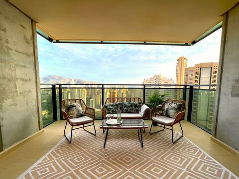 Propiedad de Airbnb exitosa: Apartment with a large terrace and panoramic views en Benidorm