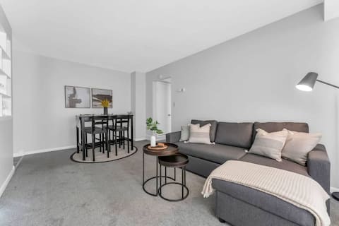 Maple Heights Getaway