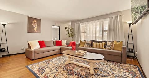 Safari Theme/NoStairs/Sleeps up to 12/Washer&Dryer